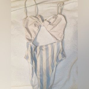 Hollister Cutout One Piece Bathing suit